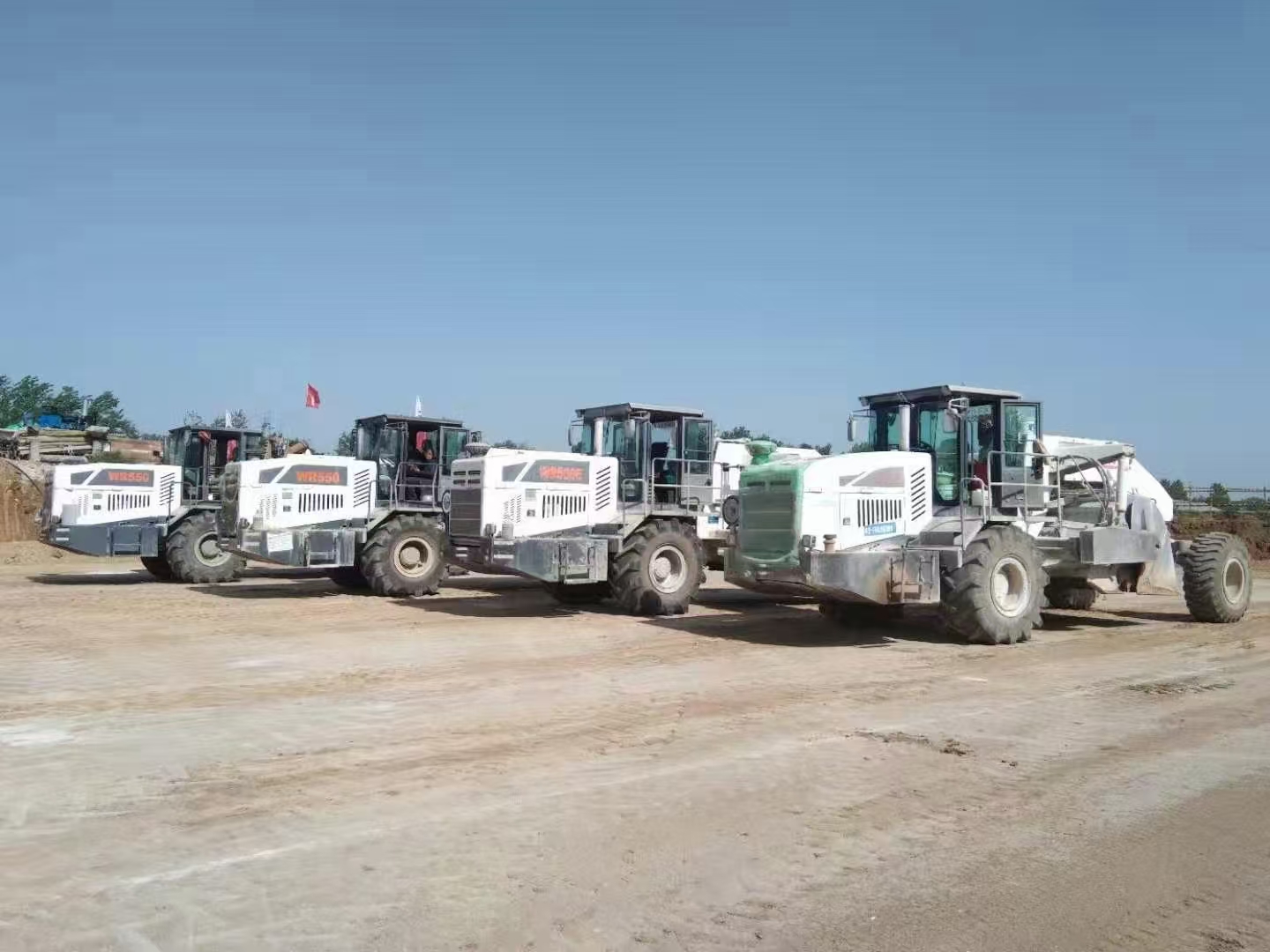 冷再生機(jī)租賃助四川平昌加快公路提檔升級(jí)改造